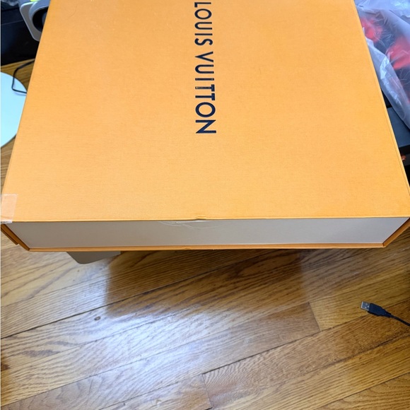 Louis Vuitton Other - Louis Vuitton Signature empty Box